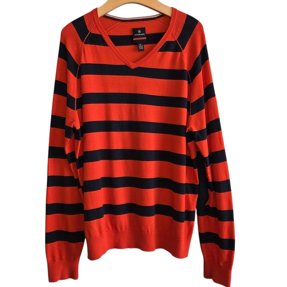Victorinox Men's Striped V-neck Long Sleeves Shirt Sz XL Casual Outdoor Preppy